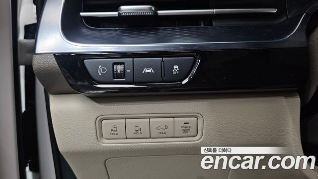 Kia Canival 2022 — photo 22
