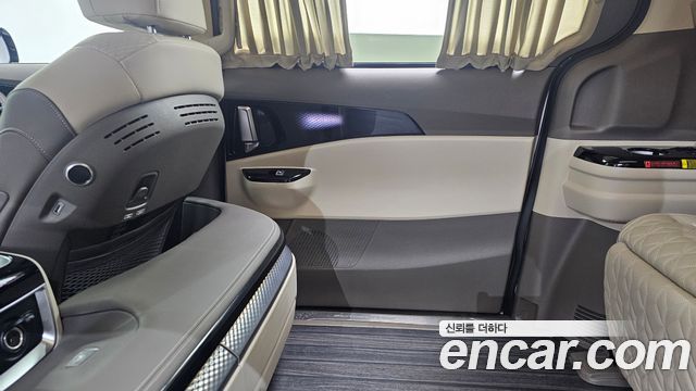Kia Canival 2022 — photo 15