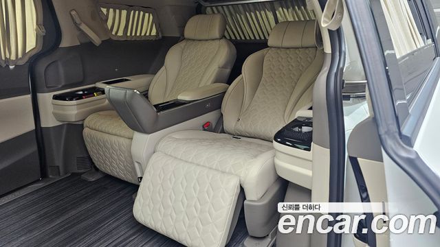 Kia Canival 2022 — photo 29