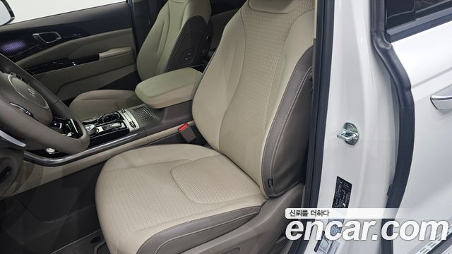 Kia Canival 2022 — photo 30