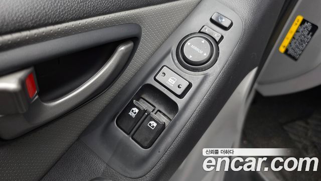 Hyundai Starex 2019 — photo 13