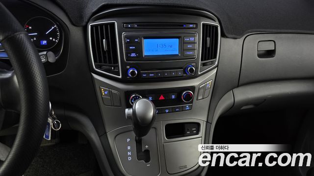 Hyundai Starex 2019 — photo 17