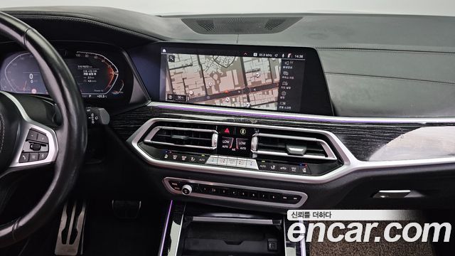 BMW X7 2021 — photo 14