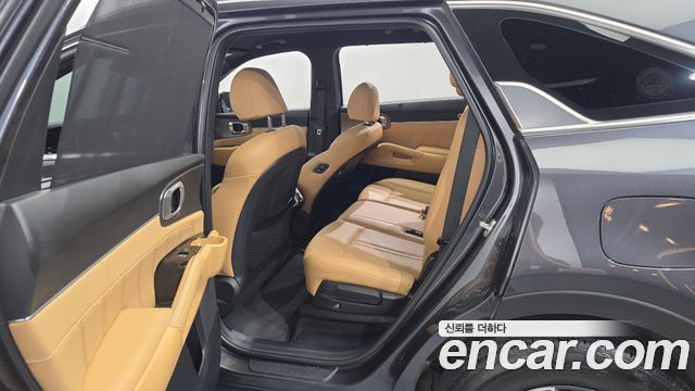 Kia Sorento 2023 — photo 11