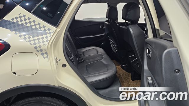 Renault Korea QM3 2015 — photo 17