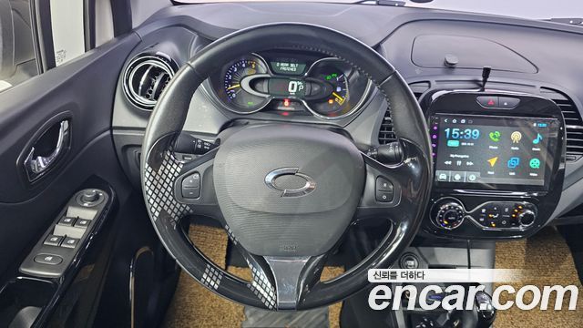 Renault Korea QM3 2015 — photo 20
