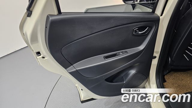 Renault Korea QM3 2015 — photo 15