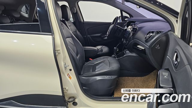 Renault Korea QM3 2015 — photo 16