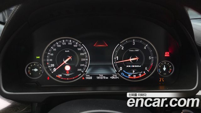 BMW X6 2016 — photo 8
