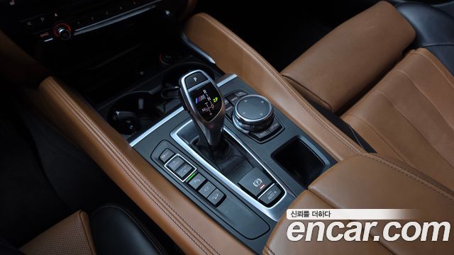 BMW X6 2016 — photo 9