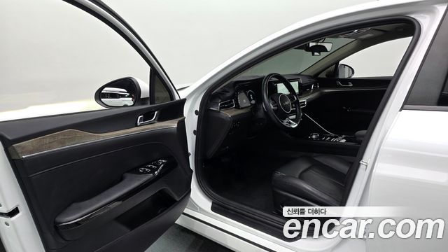Kia K5 2022 — photo 13