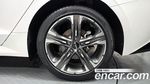 Kia K5 2022 — photo 7