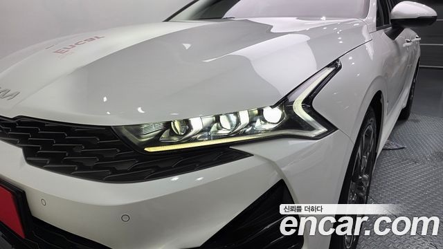 Kia K5 2022 — photo 8