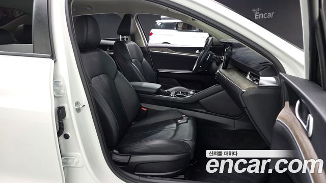 Kia K5 2022 — photo 16