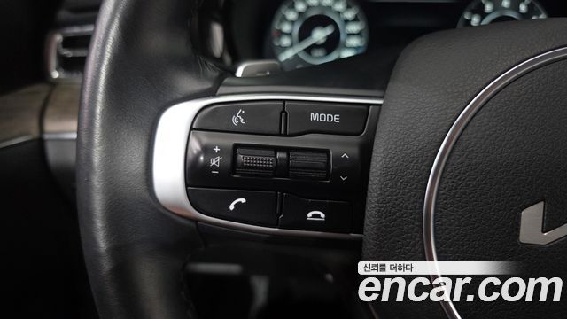 Kia K5 2022 — photo 29