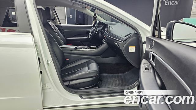 Hyundai Sonata 2020 — photo 17