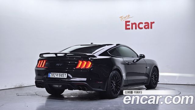 Ford Mustang 2019 — photo 2