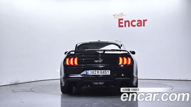 Ford Mustang 2019 — photo 4