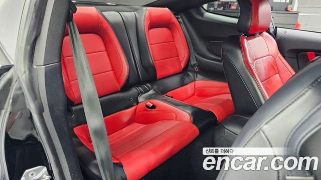 Ford Mustang 2019 — photo 17