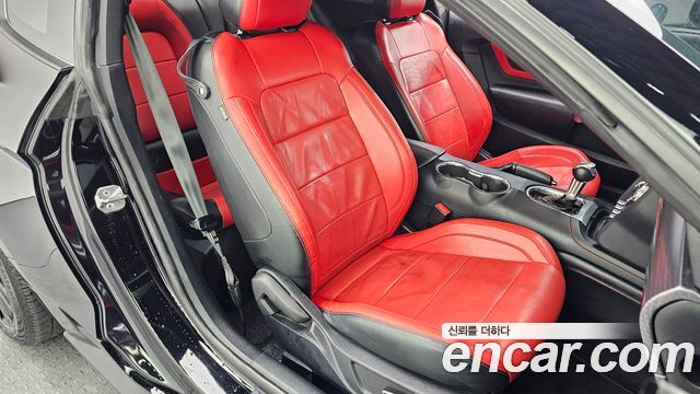 Ford Mustang 2019 — photo 18
