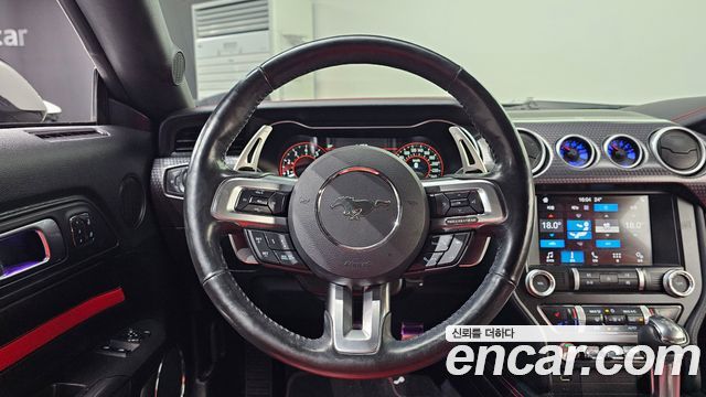 Ford Mustang 2019 — photo 19