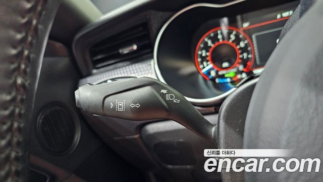 Ford Mustang 2019 — photo 22