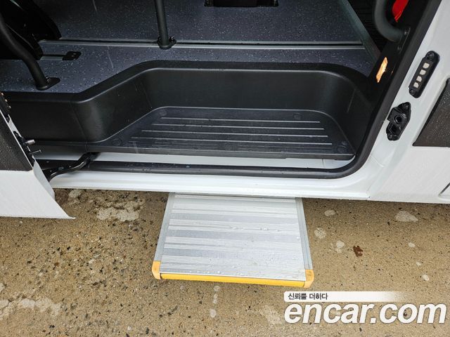 Hyundai Solati 2025 — photo 15