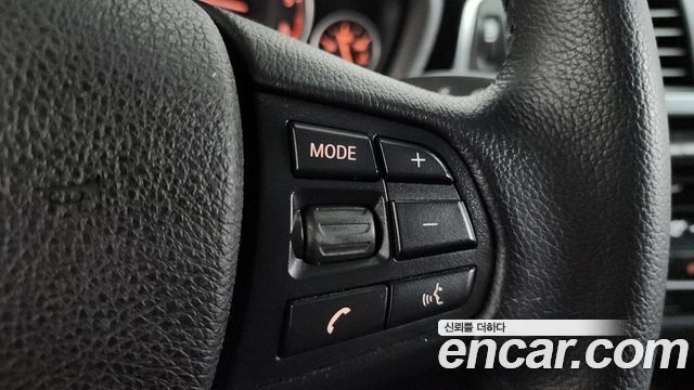 BMW 3-Series 2016 — photo 15