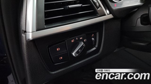 BMW 3-Series 2016 — photo 20