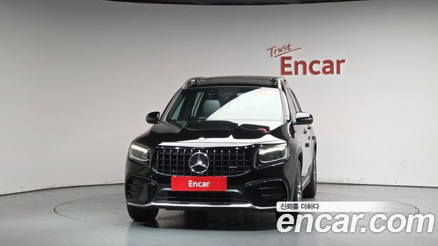 Mercedes-Benz GLB-Class 2025 — photo 3