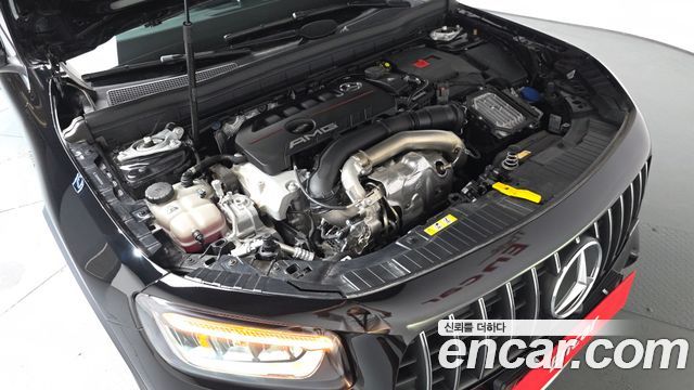 Mercedes-Benz GLB-Class 2025 — photo 6