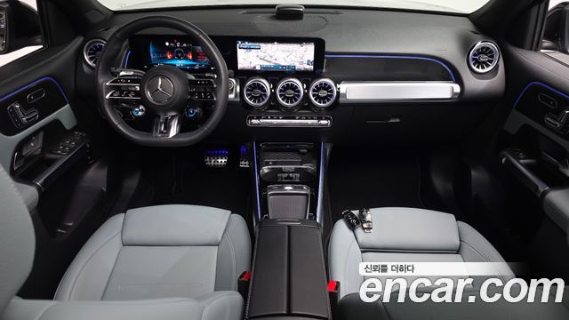 Mercedes-Benz GLB-Class 2025 — photo 10