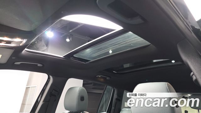 Mercedes-Benz GLB-Class 2025 — photo 21
