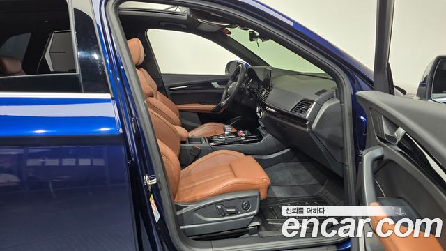 Audi Q5 2022 — photo 16