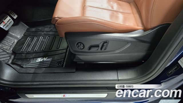 Audi Q5 2022 — photo 30