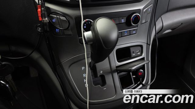 Hyundai Starex 2021 — photo 12