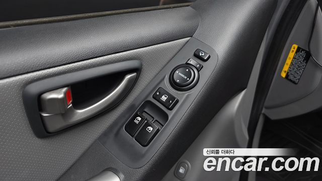 Hyundai Starex 2021 — photo 29