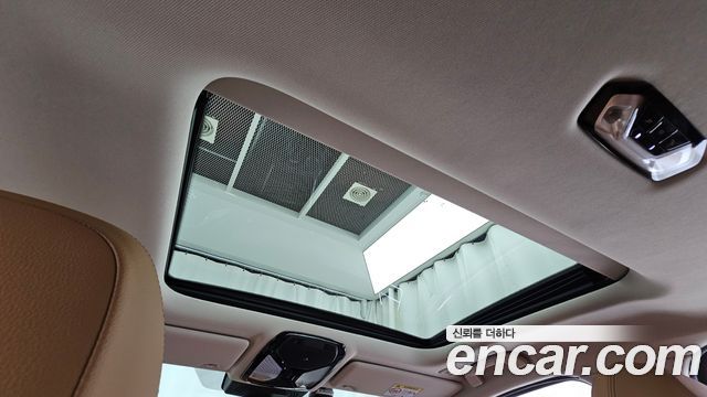 BMW 3-Series 2025 — photo 23