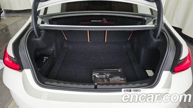 BMW 3-Series 2025 — photo 26