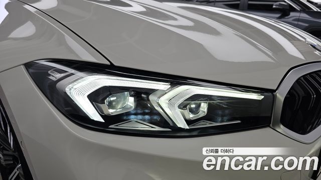 BMW 3-Series 2025 — photo 8