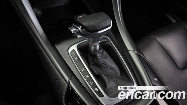 Ford Fusion 2014 — photo 9