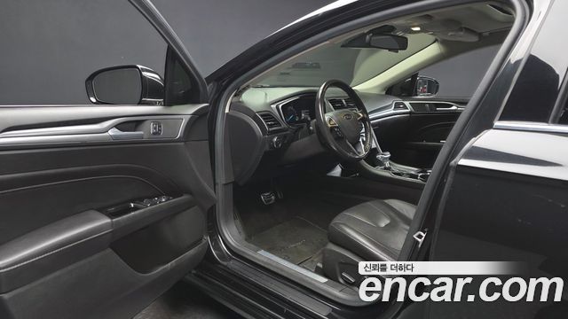 Ford Fusion 2014 — photo 10