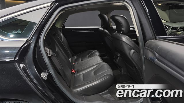 Ford Fusion 2014 — photo 11