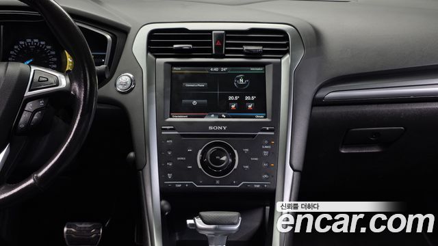 Ford Fusion 2014 — photo 12
