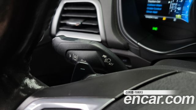 Ford Fusion 2014 — photo 17