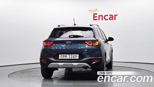Kia Stonic 2018 — photo 4