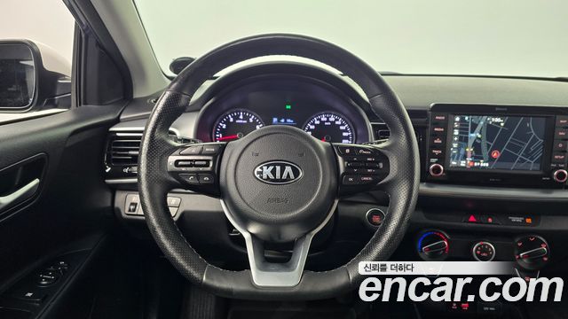 Kia Stonic 2018 — photo 19
