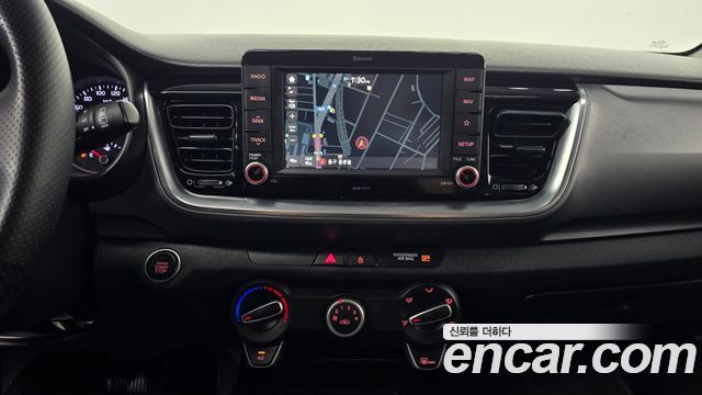 Kia Stonic 2018 — photo 21