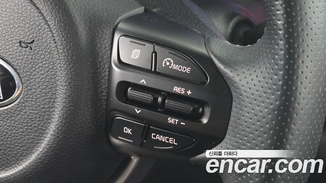 Kia Stonic 2018 — photo 23