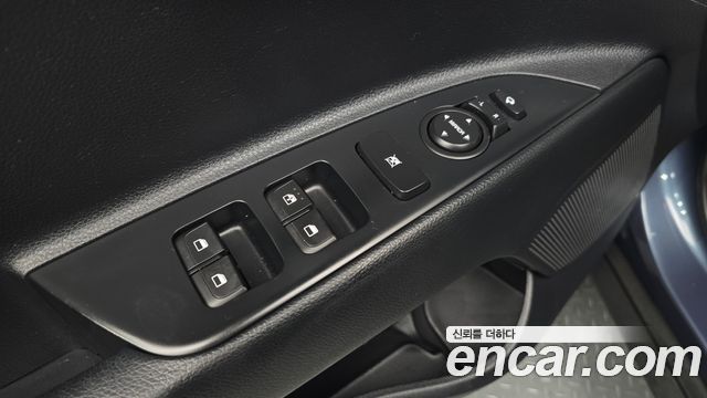 Kia Stonic 2018 — photo 26